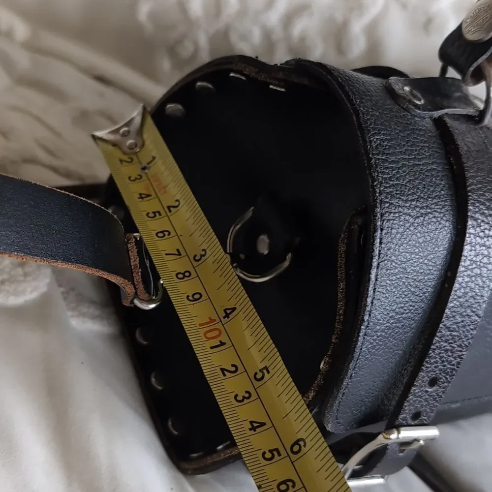 Vintage Harley-Davidson ♠️Black  Leather Silver Studded Biker Barrel Bag